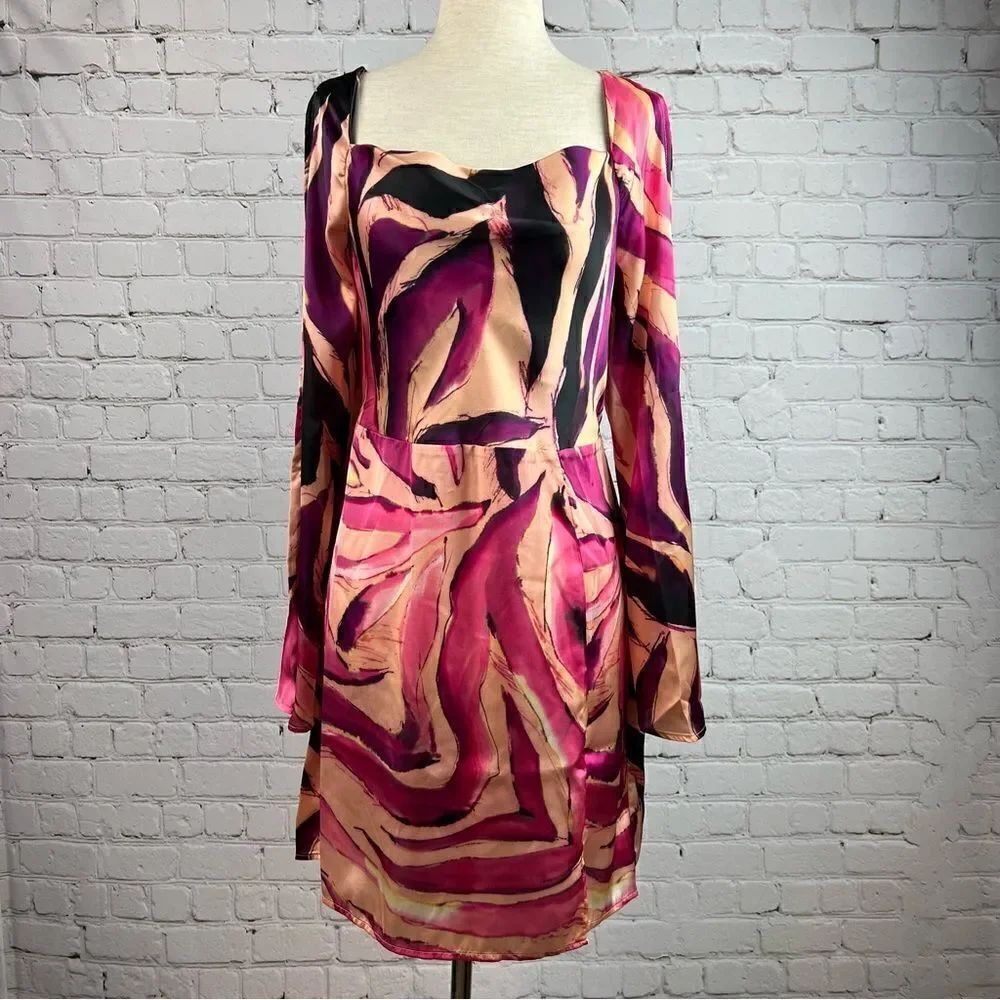 NEW with Tags Topshop Cowl Neck Flute Sleeve Abstract Animal Print Mini Dress 8